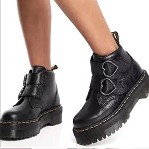 Dr Martens Devon Heart buckle Women's Ankle Boots size 7
